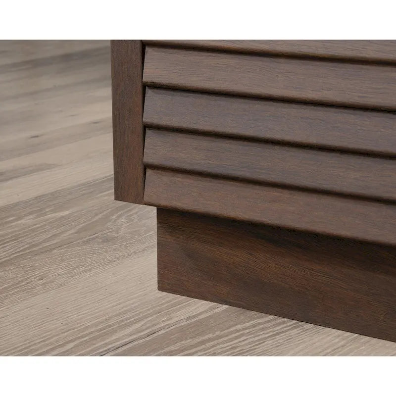 Pequeño armario de almacenamiento tipo credenza para oficina o sala de estar