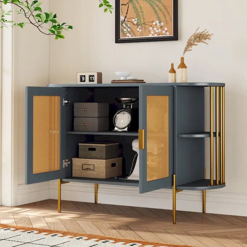 Aparador de comedor elegante curvo de 2 puertas con ribete dorado y puertas de ratán tejido para comedor