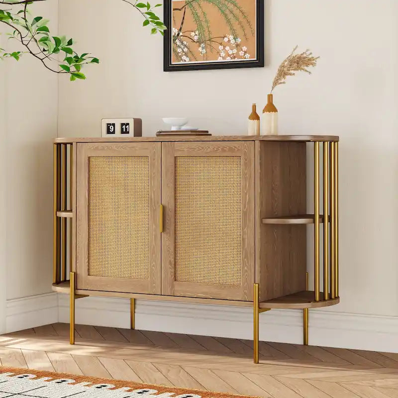 Aparador de comedor elegante curvo de 2 puertas con ribete dorado y puertas de ratán tejido para comedor